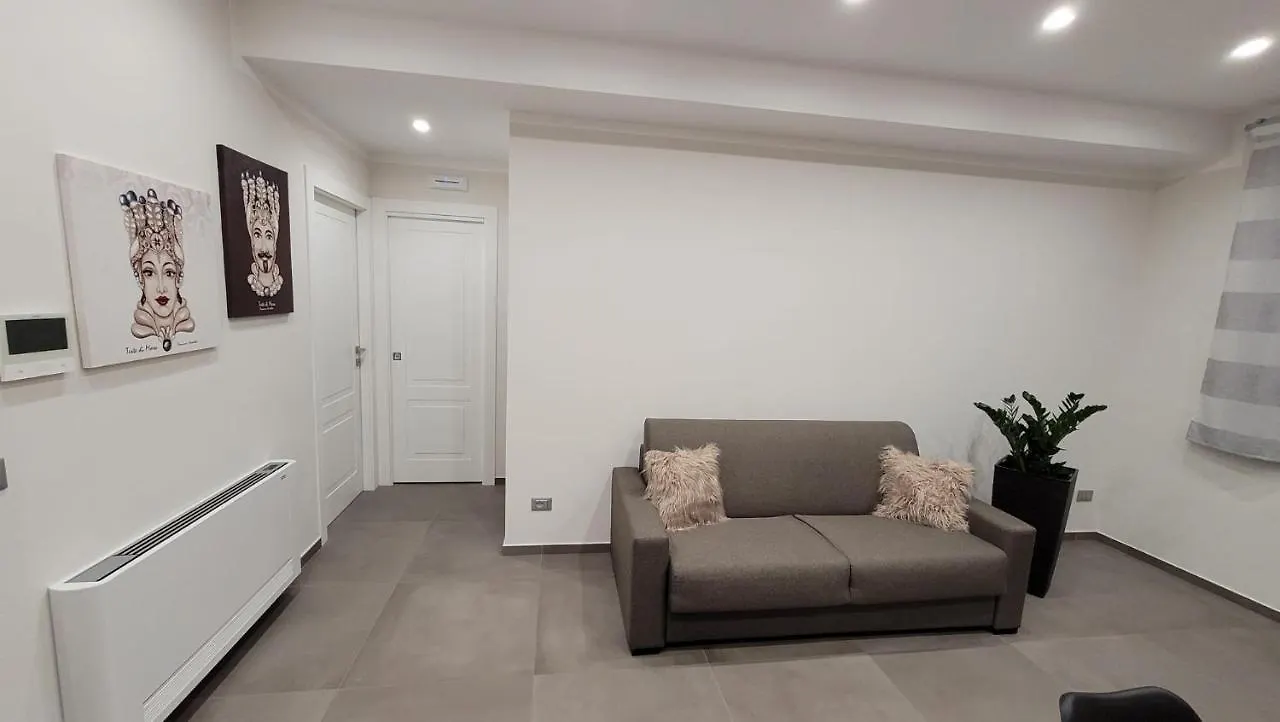 Apartament La Casa Di Nonno Pippo Milazzo 0*,  Włochy